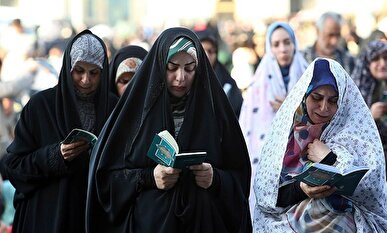 حال و هوای مراسم دعای عرفه در گلزار شهدای بهشت زهرا (س) + فیلم