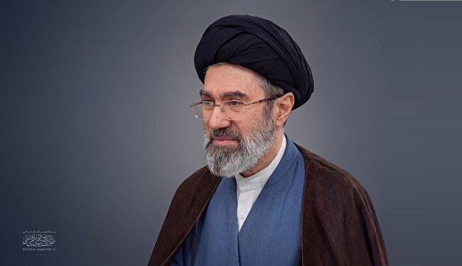 رهبر انقلاب: آمریکا دیگر، نقطه امنی برای شرارت و استقرار پایگاه نظامی در منطقه نخواهد داشت/ غده سرطانی صهیونی به مراحل پایانی عمر منحوس خود نزدیک شده