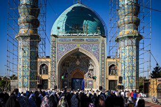 اقامه نماز عید سعید قربان در امام زاده محمد و سکینه خاتون (ع) در کرج