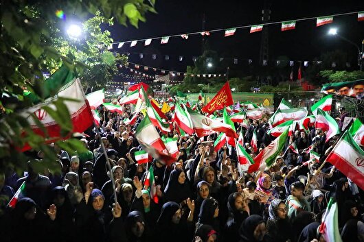طنین فریادهای سمنان در شب هشتاد و هشتم؛ خروشی که خاموش نمی‌شود+ فیلم