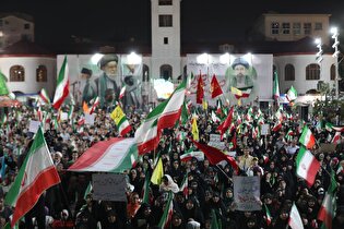 طنین نوای یا علی در میدان شهدای ذهاب رشت/ قرار هشتاد و نهم رشتوندان با نام امام علی متبرک شد+فیلم