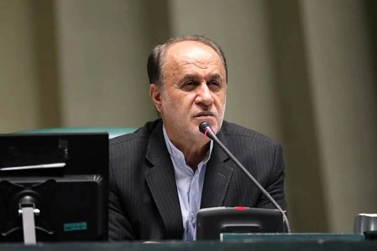 حاجی بابایی: وحدت باید ملاک عمل همه باشد