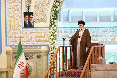 امام جمعه مشهد: نگرانی در مورد وحدت نگاه در عرصه جهاد و دیپلماسی حق مردم است