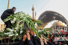 مندئئ