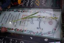 عطرافشانی گلزار شهدای بین المللی کرمان به روایت تصویر