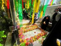 گلباران مزار شهید آوینی + رونمایی از یک تصویر ویژه