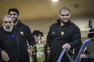 تیم ملی کشتی فرنگی ایران