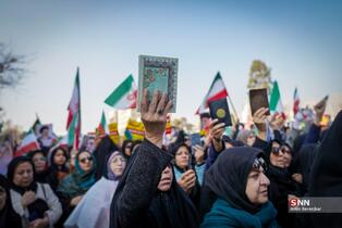 راهپیمایی مردم شیراز در محکومیت اغتشاشات