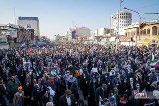 راهپیمایی مردم شیراز در محکومیت اغتشاشات