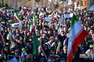 راهپیمایی مردم شیراز در محکومیت اغتشاشات