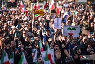 راهپیمایی مردم شیراز در محکومیت اغتشاشات