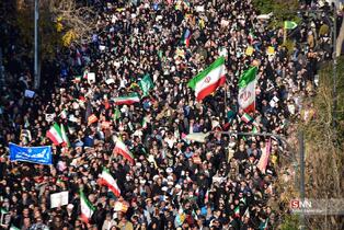 راهپیمایی مردم شیراز در محکومیت اغتشاشات