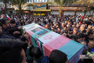 راهپیمایی مردم شیراز در محکومیت اغتشاشات