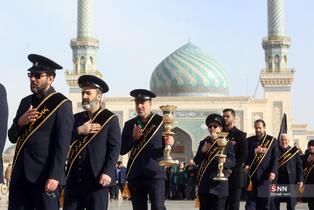 دسته عزای خادمان کریمه اهل بیت(س) در سوگ امام موسی کاظم(ع)