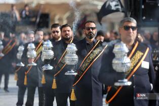 دسته عزای خادمان کریمه اهل بیت(س) در سوگ امام موسی کاظم(ع)