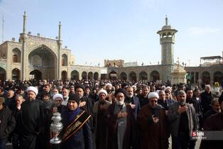 دسته عزای خادمان کریمه اهل بیت(س) در سوگ امام موسی کاظم(ع)