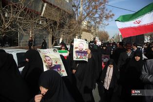 تشییع پیکر شهید راستینه از شهدای اغتشاشات در قم