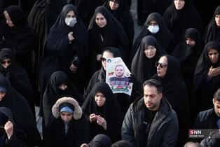 تشییع پیکر شهید راستینه از شهدای اغتشاشات در قم