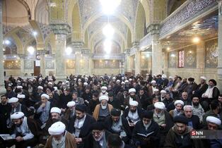 پیکر مرحوم آیت‌الله سید هادی سیستانی برادر مرجع عالی‌قدر سید علی سیستانی عصر امروز ۲۸ دی از مسجد امام حسن عسکری (ع) تا حرم حضرت فاطمه معصومه (س) تشییع شد.