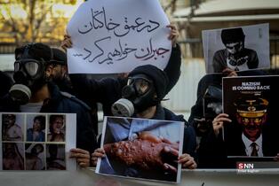 تجمع  دانشجویان مقابل سفارت آلمان