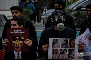 تجمع  دانشجویان مقابل سفارت آلمان