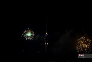 نور افشانی در شب سالگرد پیروزی انقلاب اسلامی