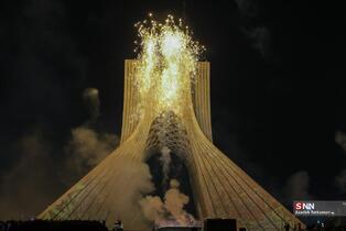 نور افشانی در شب سالگرد پیروزی انقلاب اسلامی