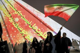 نور افشانی در شب سالگرد پیروزی انقلاب اسلامی