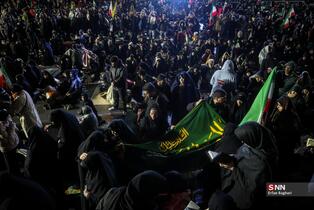 مراسم احیاء شب بیست و سوم ماه رمضان در میدان انقلاب اسلامی تهران