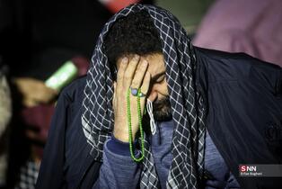 مراسم احیاء شب بیست و سوم ماه رمضان در میدان انقلاب اسلامی تهران