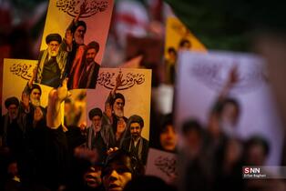 مراسم احیاء شب بیست و سوم ماه رمضان در میدان انقلاب اسلامی تهران