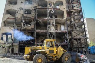 بازدید سخنگو و معاون خدمات شهری شهرداری تهران از روند بازسازی نقاط آسیب دیده