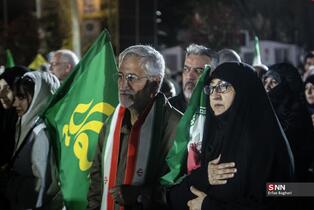 تجمع شبانه مردم در میدان تجریش تهران