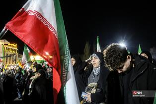 تجمع شبانه مردم در میدان تجریش تهران