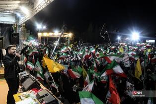 تجمع شبانه مردم در میدان تجریش تهران