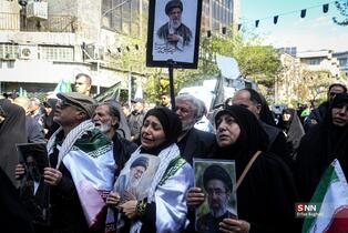 عزاداری مردم تهران در روز اربعین رهبر شهید انقلاب اسلامی(2)