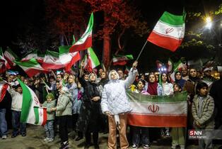 اجتماع مردم و هنرمندان در باغ فردوس تهران برای ایران