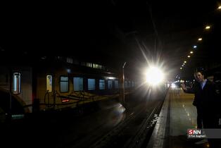 مراسم استقبال از  مهدیه اسفندیاری در راه آهن تهران