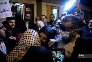 مراسم استقبال از  مهدیه اسفندیاری در راه آهن تهران