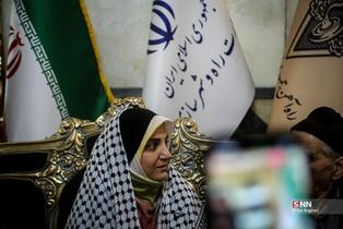 مراسم استقبال از  مهدیه اسفندیاری در راه آهن تهران