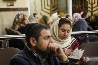 مراسم بزرگداشت شهادت رهبر انقلاب اسلامی توسط جامعه کلیمیان در کنیسه یوسف آباد