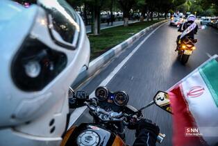 مراسم رژه موتور سواران به مناسبت 29 روز ارتش جمهوری اسلامی