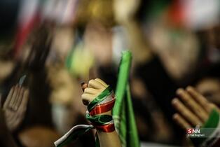 تجمع شبانه مردم مردم تهران در میدان ونک