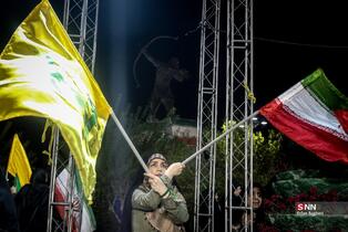 تجمع شبانه مردم مردم تهران در میدان ونک