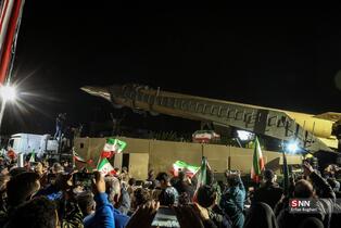 تجمع شبانه مردم مردم تهران در میدان ونک