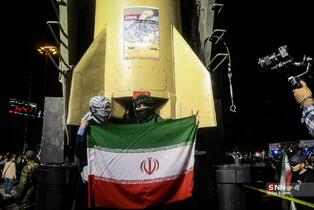 تجمع شبانه مردم مردم تهران در میدان ونک