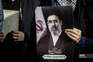 تجمع شبانه مردم مردم تهران در میدان ونک