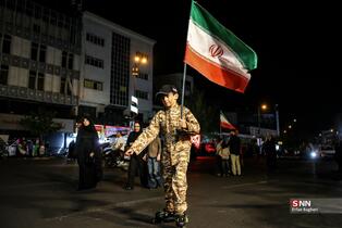اجتماع مردمی در میدان انقلاب تهران