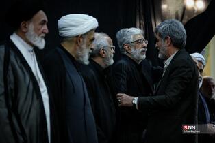 مراسم یادبود شهدای خانواده رهبر انقلاب در حرم عبدالعظیم حسنی(ع)
