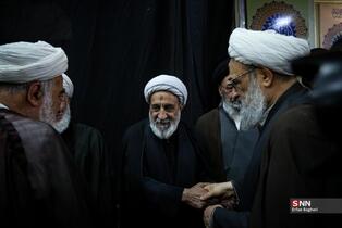 مراسم یادبود شهدای خانواده رهبر انقلاب در حرم عبدالعظیم حسنی(ع)